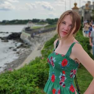 Meet your Posher, Isabel